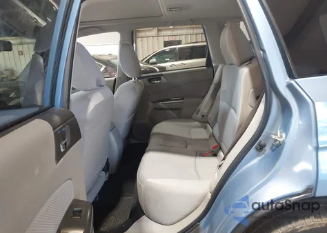 2011 Subaru Forester 2.5X Premium из США, поврежденный, VIN JF2SHADC6BH753337